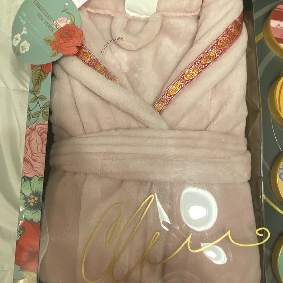 Christian Siriano Bath and Body Gift Set - Picture 3 of 5